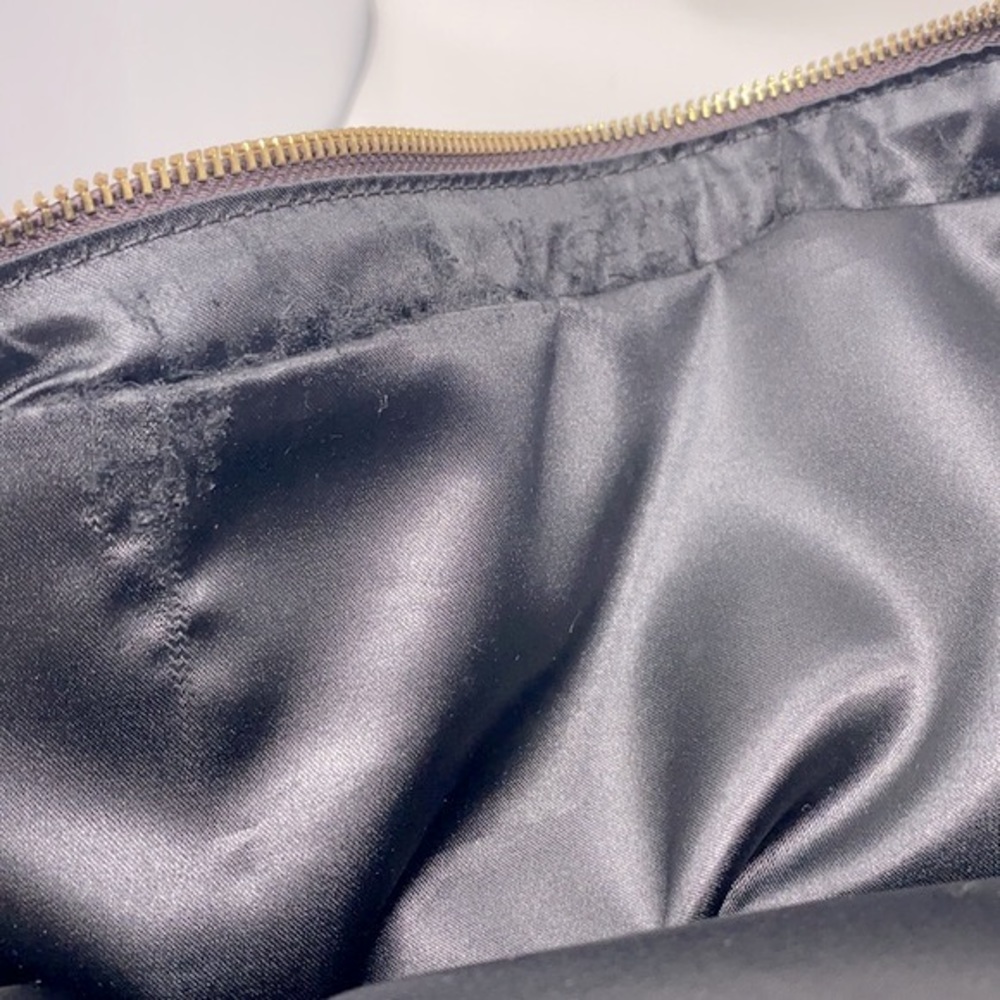 Yves Saint Laurent  Leather Oversized Muse Bag - Picture 9 of 15